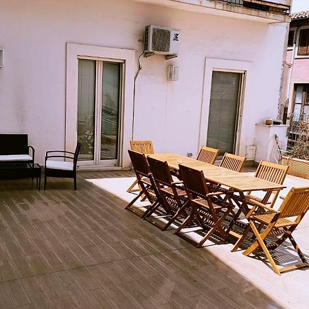 Suite Con Terrazza In Centro Storico Catania Luaran gambar