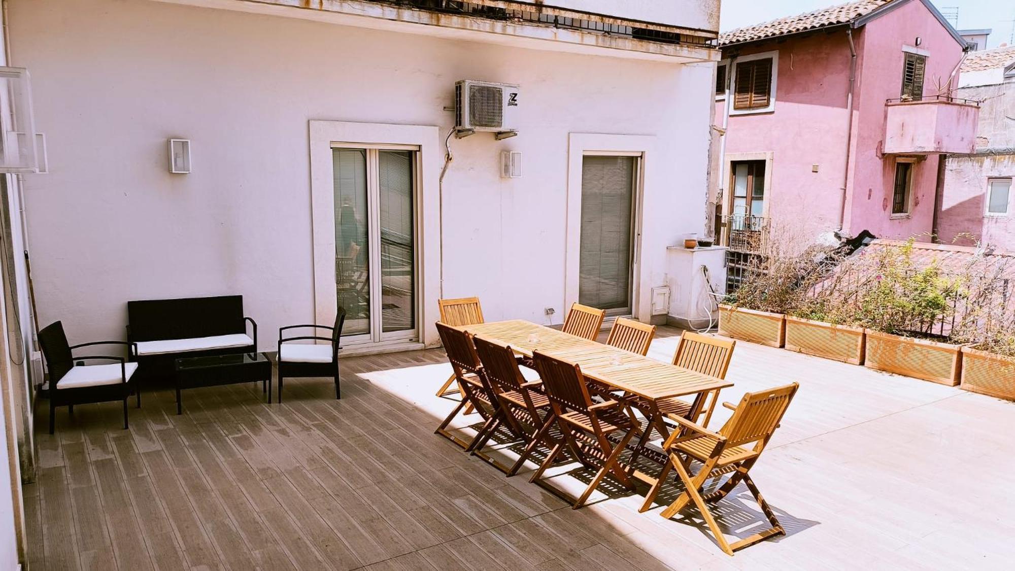 Suite Con Terrazza In Centro Storico Catania Luaran gambar