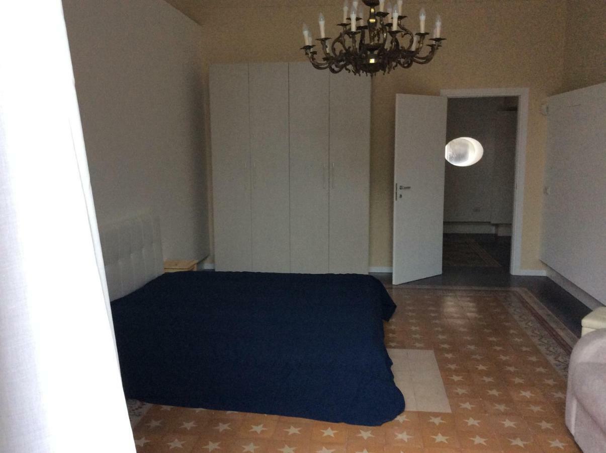 Suite Con Terrazza In Centro Storico Catania Luaran gambar